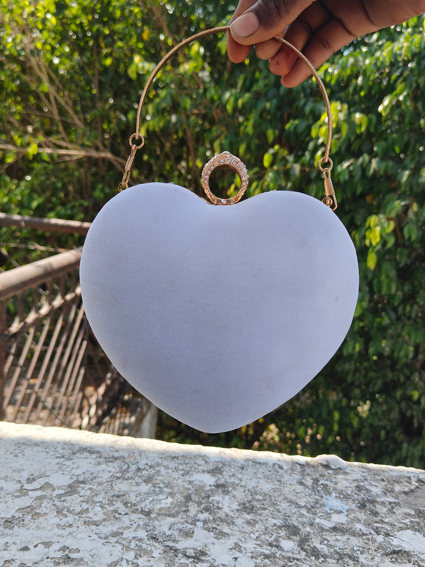 Cinderella White Heart Clutch