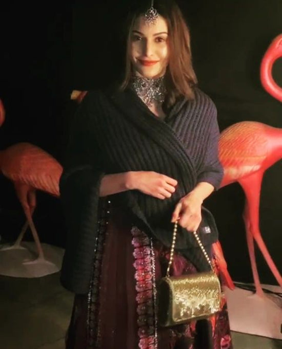 Celebstyle, influencerstyle, clutches, clutchbags, wedding potlis, bridal clutches, party clutches, designer potlis, designer bags, handmade bags