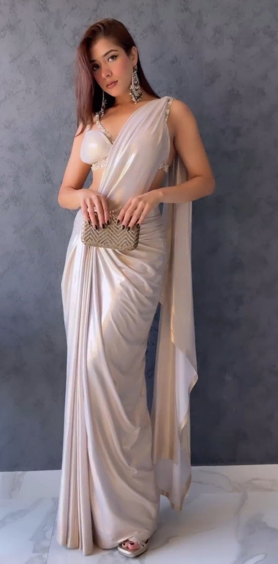 Celebstyle, influencerstyle, clutches, clutchbags, wedding potlis, bridal clutches, party clutches, designer potlis, designer bags, handmade bags